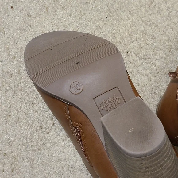 Accessories - Picture 4 of 4